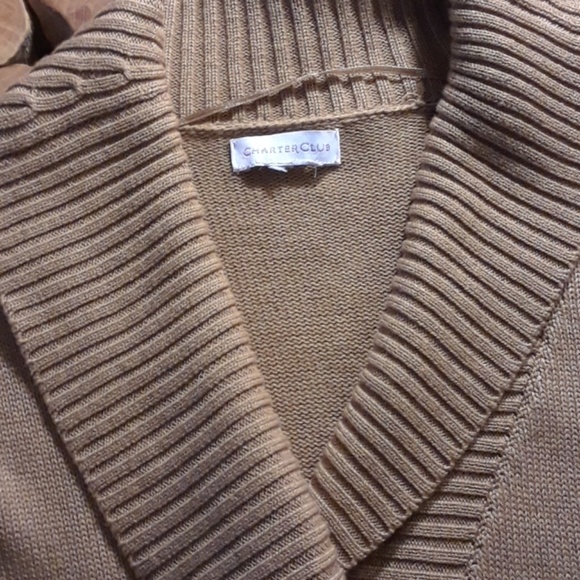 Women's sweater - Picture 2 of 2